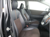 【フロントシート】運転しやすいドライバーズコックピット!ドライブが楽しくなります。