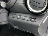 衝突軽減ブレーキ、横滑り防止装置付ですので安心して運転が出来ますよ!