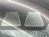 【スマートアシスト】走行中に前方の車両等を認識し、衝突しそうな時は警報とブレーキで衝突回避と被害軽減をアシスト。より安全にドライブをお楽しみいただけます。