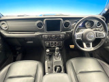ラングラー アンリミテッド サハラ 4WD 