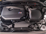 【BMWエンジン】革新的なガソリン・エンジン・テクノロジーによる高性能かつ高効率。レスポンスの良いパワーを発揮。常にスムーズな吸気を実現しアクセル開度にダイレクトに反応しドライビングを楽しく演出。