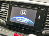 【メーカー純正8型ナビ】インテリアに溶け込むスタイリッシュな「専用設計」メーカーナビを装備♪視認性や操作性など基本性能にも優れ、より上質なカーライフをお楽しみいただけます。