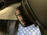 【ハンズフリースイッチ】対応したナビと接続することで使用できます。