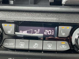 運転席・助手席シートヒーターがついています。