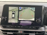 アラウンドビューモニター付きで車庫入れも楽々!