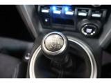 6M/T、素早く操作しやすいシフトレバーです。