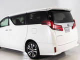 ★展示前点検実施★特殊な機材も用いて、全車点検を実施しております!
