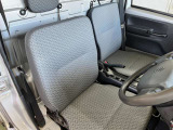 運転席シート廻りは使用感も少なく、良好な状態です。
