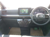 操作しやすい運転席廻り!操作パネルも使いやすい!!ドライブが楽しくなります!