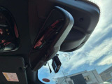 快適なショールームにて、お車選びのお手伝いから、ご購入後の整備待ちまで、ご対応致します。