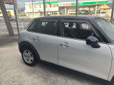 MINI正規ディーラー取り扱い MINI認定中古車 MINI NEXT甲府お車の詳細や展示状況はお気軽にお問合せ下さい。