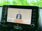 テレビ番組を画面で視聴できるため、停車中の待ち時間も車内でゆったり過ごせます。画面に映像と番組情報が表示され、休憩時などにテレビを楽しみたい方にうれしい装備です。