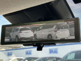 インテリジェント ルームミラー、車両後方のカメラ映像をミラー面に映し出すので、車内の状況や、天候などに影響されずいつでもクリアな後方視界が得られます。