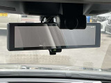 スマートルームミラー 後席に人が乗っていたり、荷物を沢山ん載せていてもしっかり後方視界を確保