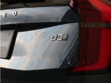 【B5 AWD】オンデマンドAWDにより、路面状態を問わず、優れた走行安定性、トラクション、コントロール性を発揮します。