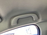 運転席にもグリップ付いています