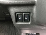 シートヒーターで寒い時には快適です。
