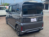 展示車両の中にはアフター保証対象車両を数多く取り揃えており、一年間から三年間(別途)まで走行距離無制限の保証を全国どこのディーラーでも保証を受けられます。