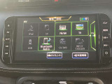 様々なオーディオソースがございます。運転中に好きな音楽を聴くことが可能です。