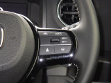 Hondaセンシングの機能のひとつ、アダプティブクルーズコントロール付!アクセルから足を離しても設定したスピードと前車との車間を保ち走行してくれます!車線維持もアシスト☆高速道路で疲労軽減ですね☆