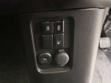 USBの充電差し込み口と運転席にシートヒーターが付いています!