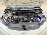 トヨタ中古車「まるごとクリーニング」施工済。エンジンルームを専用洗剤で洗浄!高圧&スチーム洗浄も行います。樹脂部分も艶出し剤でピカピカです☆☆
