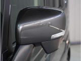 【ドアミラーウインカー】格好良さだけではなく対向車両からの視認性もよく安全に走行する為の安全装備のひとつです。