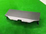 ラゲージアンダーボックスの蓋であるデッキボードを取り外して,レジャー時にテーブルとして使用できる便利なラゲージアイテムです