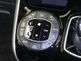 【オートエアコン】車内温度を感知して自動で温度調整をしてくれるのでいつでも快適な車内空間を創り上げます!どの席に座っても快適なドライブが楽しめます♪