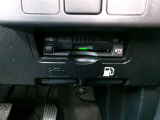 ETC車載器を装備しています。高速道路の料金所もストレスなく通行できます。すっきりとしたビルトインタイプですよ。