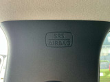 カーテンエアバック装備