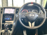 インテリジェントクルーズコントロールは、車両前部に設置したレーダーセンサーからの情報により、先行車両がいる場合には、設定した車速(約40〜100km/h)に応じてクルマが車間距離を一定に保つよう制御