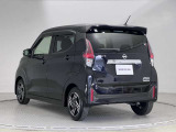 【ワイド保証】日産販売店の中古車には、無料で保証が付いています。走行距離無制限で、無料保証期間は1年間から。品質に自信があるから実現した、日産ならではの保証です。