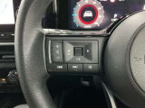【ステアリングスイッチ】運転中に前方から目線をそらすことなくオーディオ等の操作が可能な便利機能!安心&快適なドライブを演出してくれます。