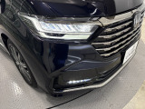 重厚感のあるフロントグリルは高級感を醸し出してくれます。是非一度現車をご覧ください!