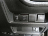 片側電動スライドドアのスイッチ付です。車内からもスイッチひとつで楽にドアの開閉が可能です。電動なので開閉時に力を使う必要がなく、半ドアになることもありません!
