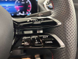 メモリー付きパワーシートが装備されている車両はシートの位置・ドアミラーの角度・ハンドルの位置を3名まで記憶出来ます。