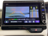 ガイド線表示付きのバックカメラです。後退時、後方の視界をサポートします