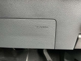 運転席用ニーエアバックを装備