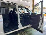 乗り降りもしやすいお車になります★