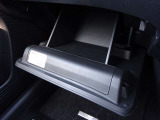 【収納】車検証やティッシュBOXいろいろすっきり収納できて便利です!