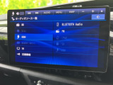 オーディオソースが一覧で表示され、AMやFM、Bluetooth Audioなどを選択できます。選択中の項目も見分けやすく、使いたい音源へ画面からスムーズに切り替えられます。