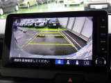 ◆◆バックカメラの画像です。ガイドラインがスムースな車庫入れをサポートいたします!車庫入れの安心感がアップしますね☆