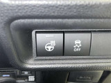 ステアリングヒーター付き。寒い日のドライブも、手のひらから温めてくれます。