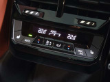 BMWライフをさらに素晴らしいものにするために、BMWカードもご用意しております。ご利用金額1,000円ごとに1ポイントたまります。BMW正規ディーラーでのご利用につきましてはポイントが2倍になります。