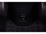 非常時やキャンプなどに役立つAC100V(1500W)コンセント付きです。