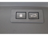 パワーリヤゲート スイッチ1つでリヤゲートの開閉が可能です。(メモリー機能付きでリヤゲートの開閉角が変えれます。)