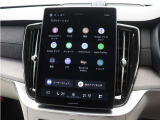 Google搭載のボルボなら、車内にいながら多彩なデジタルライフをお楽しみいただけます。Google Playから必要なアプリをダウンロードして、有意義な移動時間を楽しみましょう。