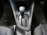 燃費の良い電気式無段変速のCVTです。