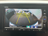 バックカメラも付いています! 運転が不慣れな方でも安心して駐車が可能です!